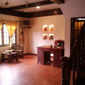 2* Guest house Raintree